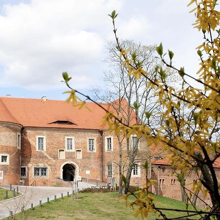 Burghotel Bad Belzig Exterior photo